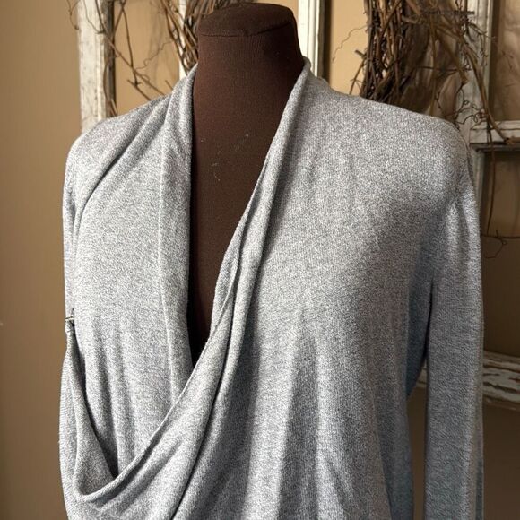 Abercrombie and Fitch womens asymetrical side zip sweater gray size small cozy s - Picture 2 of 11